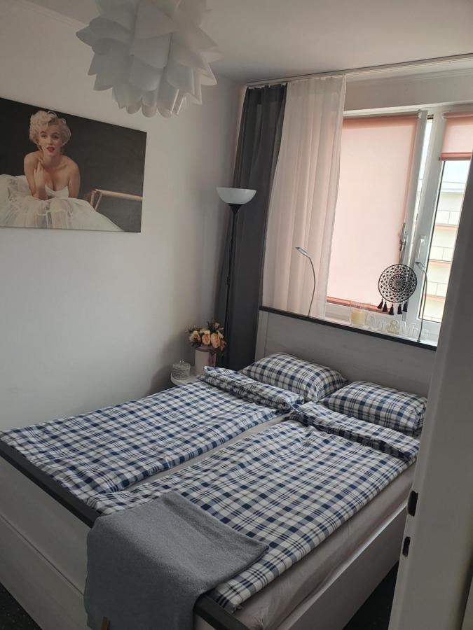 Appartamento Apartament Przy Ratuszu Malbork Esterno foto